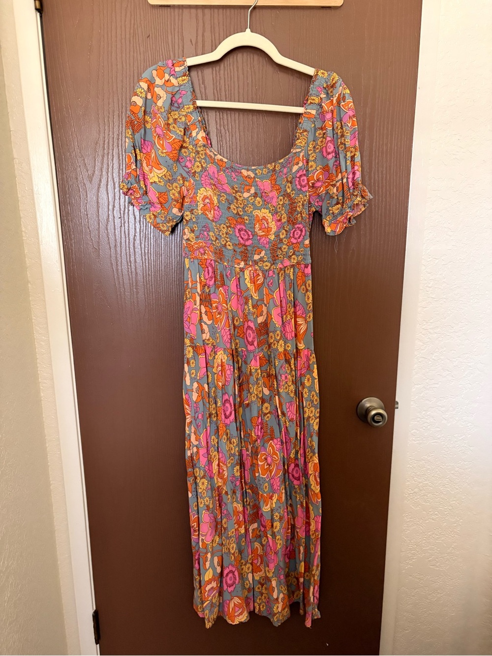 Floral Puff-Sleeve Maxi Dress in Pink & Orange